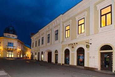 فندق Centrum Vendégház Eger