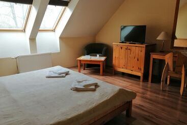 호텔 Józsi Bácsi Vendéglője és Szállodája