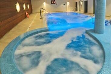 ホテル Mona Lisa Wellness & Spa