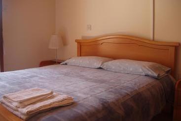 בית מלון כפרי Niovi Traditional Houses