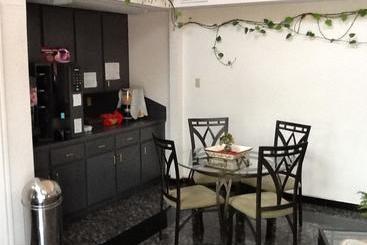 Hotell Scottish Inns & Suites Humble