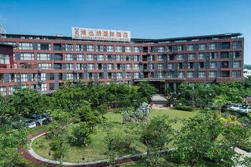 Vienna International Hotel Luogang Wanda Plaza