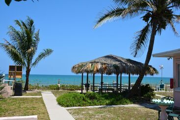 Oceanfront Sea Scape Motel