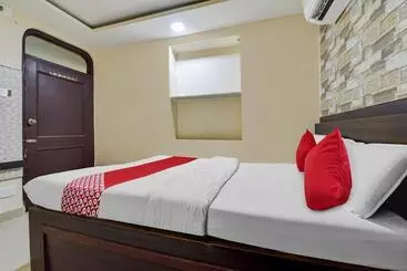 Oyo Hotel City Palace