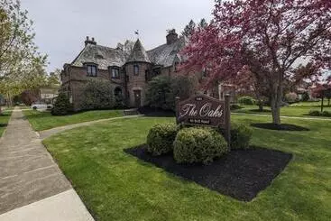 The Oaks B&b Hotel And Spiritual Center