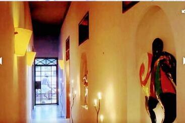 پانسیون Tela’s Inn