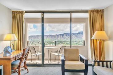 호텔 Spectacular Ocean & Diamond Head View 2 Bedroom Condo With Free Parking!