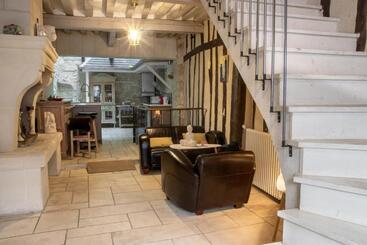 پانسیون Aux Patissiers