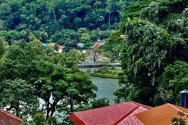 Pensionat Sesatha Lake Kandy