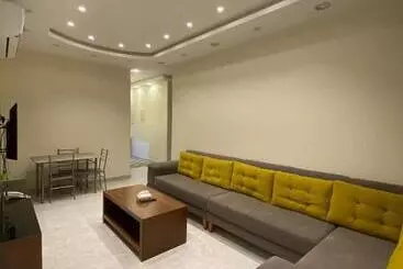 Hotelli برج ملاذ للشقق المخدومة بوادي بن هشبل