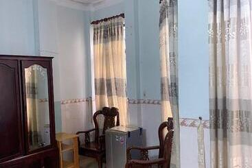 Hotel Nhà Nghỉ Thái Châu