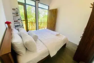Pensió Jungle Beach Inn