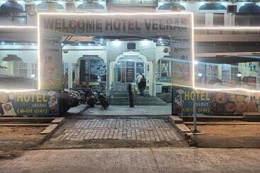 Hotel Veeras & Restaurant