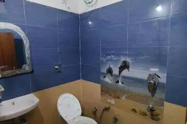 Hotelli Divine And Restaurant