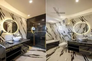 ホテル Treebo Premium Embassy Inn