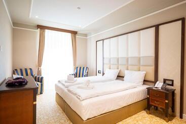 Aparthotel Scuol Palace Culture, Nature & Health