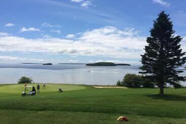 旅馆 Mecklenburgh Inn