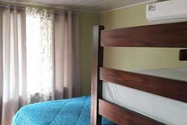 Hostal Y Cabinas Anita