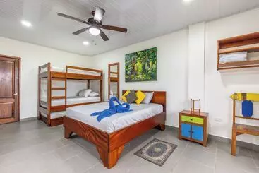 هتل Casablanca Tortuguero