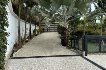 ホテル Loma Encantada