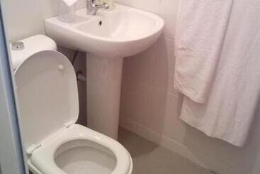 펜션 Residencial Bryan Santos