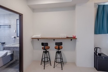 تختخواب و صبحانه Spring Rain Hostel