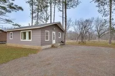コテージ Pet Friendly Cabin Retreat: Wisconsin River Access
