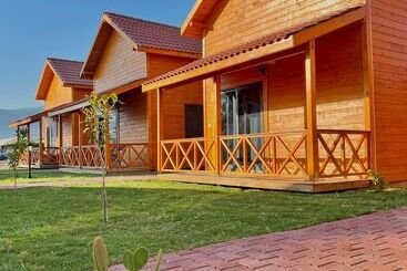 پانسیون Lemon Garden Bungalow