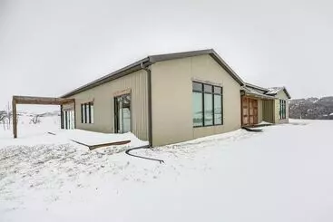 コテージ Pet Friendly Fairfax Cabin Near Missouri River!