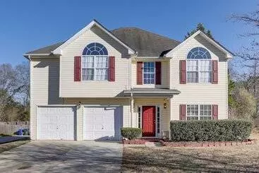 کلبه Pet Friendly Georgia Escape W/ Deck, Grill & Yard!