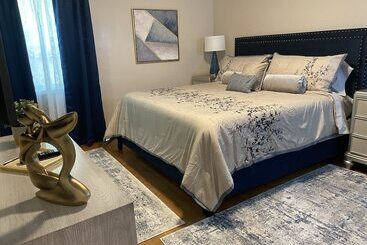 Rezidans Stunning Home With Large Yard In Los Angeles