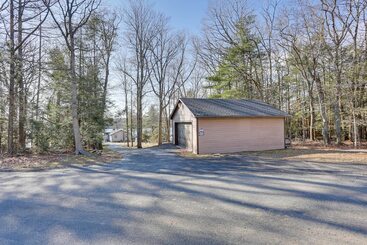 Hus på landet Rock Hill Home W/ Fire Pit On Wanaksink Lake!