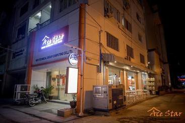 Общежитие Ace Star Backpacker Bnb