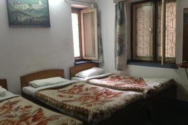 Отель Down Town