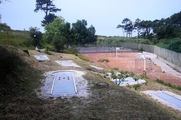 Отель Parque De Campismo Orbitur Angeiras