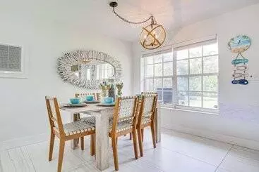 Landhus Deerfield Beach Home W/ Gas Grill: 1 Mi To Beach!