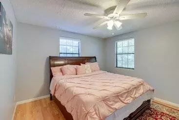 Mökkimajoitus 10 Mi To Lake Sumter: Home W/ Deck In Summerfield