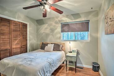 Vidéki Ház Centrally Located Martinez Home W/ Backyard!