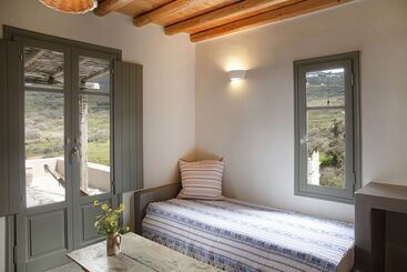 펜션 Under The Linden Tree Tinos