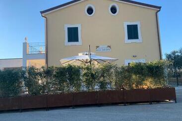Bed and Breakfast Don Peppes : Villaggio Green