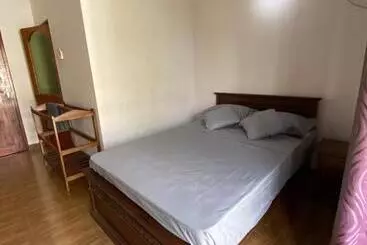 ペンション The Serene House