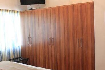 بنسيون Three Arches Guesthouse