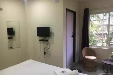 Bed & Breakfast Kareng Ii