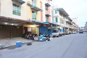 Hotel Oyo 93667 Penginapan Pelangi