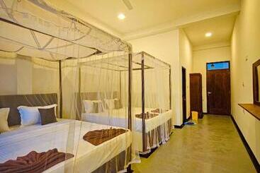 Pensionat Elite Safari Resort