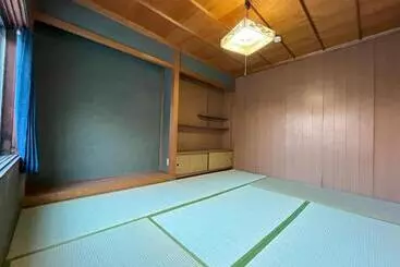 Aparthotel 福井駅から徒歩2分の1棟貸切民泊 最低限福井駅前