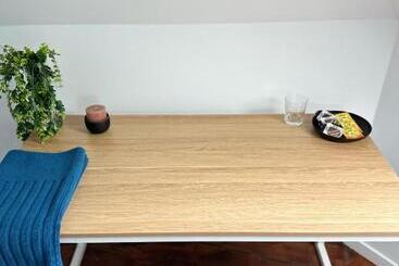 تختخواب و صبحانه La Chambre Bleue