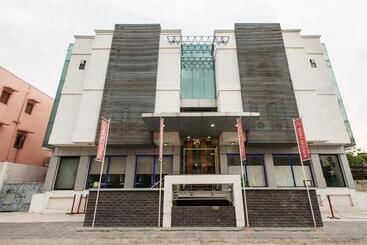 Collection O Hotel Arch Inn