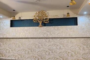 هتل Rr Palace Hall Booking