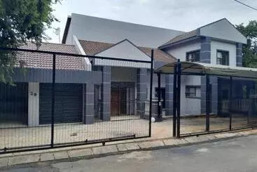 Majatalo The Mansion Lodge